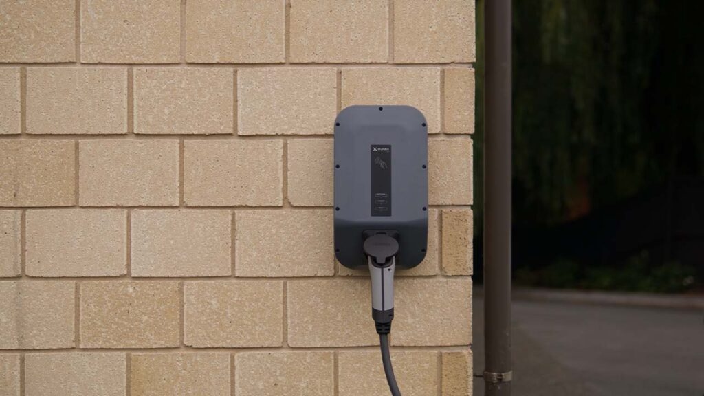 Bodensteckdosen und Energiesäulen für den Außenbereich